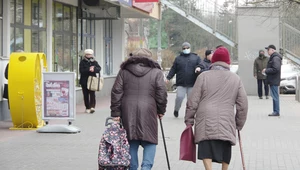 W grudniu senior powinien pamiętać o tych zniżkach. Może sporo zaoszczędzić