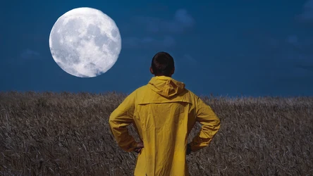 Zajęcza pełnia Księżyca mocno wpłynie na trzy znaki zodiaku. Czekają je poważne zmiany