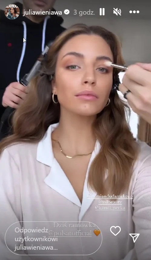 Julia Wieniawa tak szykowała się na ramówkę Polsatu. Julia Wieniawa tak szykowała się na ramówkę Polsatu.