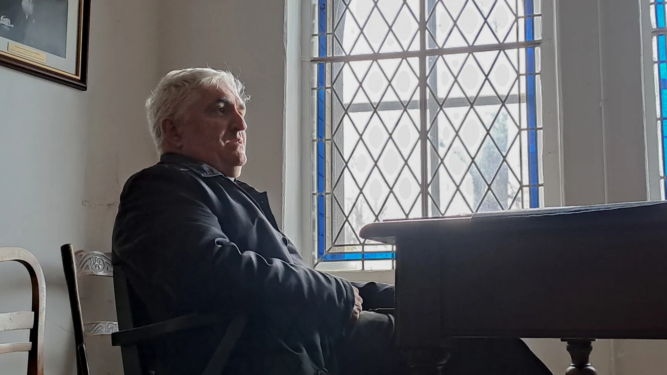 Pastor Adam Malina Pastor Adam Malina