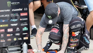 Mistrz chce się bić w klatce. „To żałosne, co wyprawia”