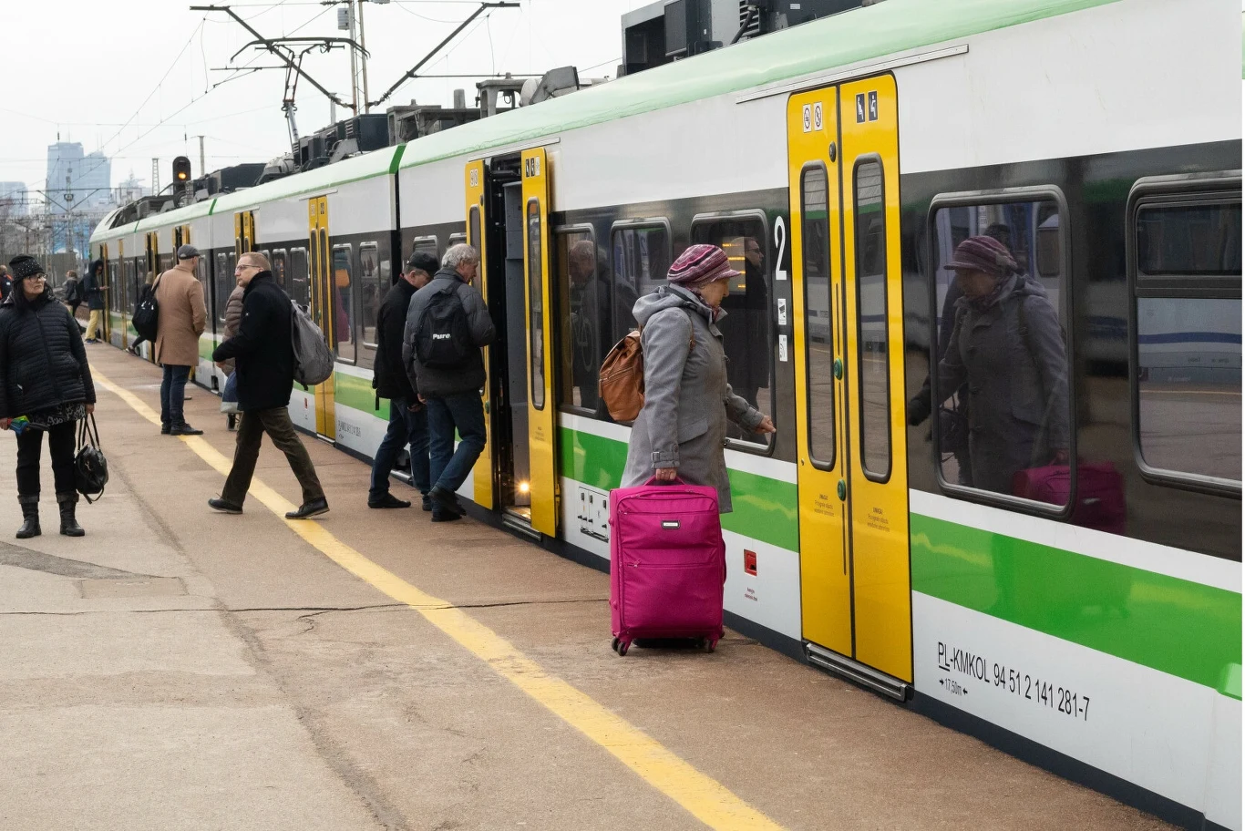 Na PKP Intercity kolejowy świat w Polsce się nie kończy. Są także pociągi regio - i tam cenniki też idą w górę Na PKP Intercity kolejowy świat w Polsce się nie kończy. Są także pociągi regio - i tam cenniki też idą w górę
