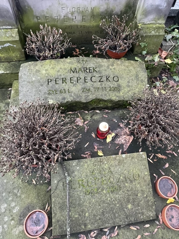 Grób Marka Perepeczki na warszawskich Powązkach