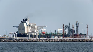 Naftoport pracuje na pełna parą. Powodem wojna i zmiana szlaków trnsportu ropy. 