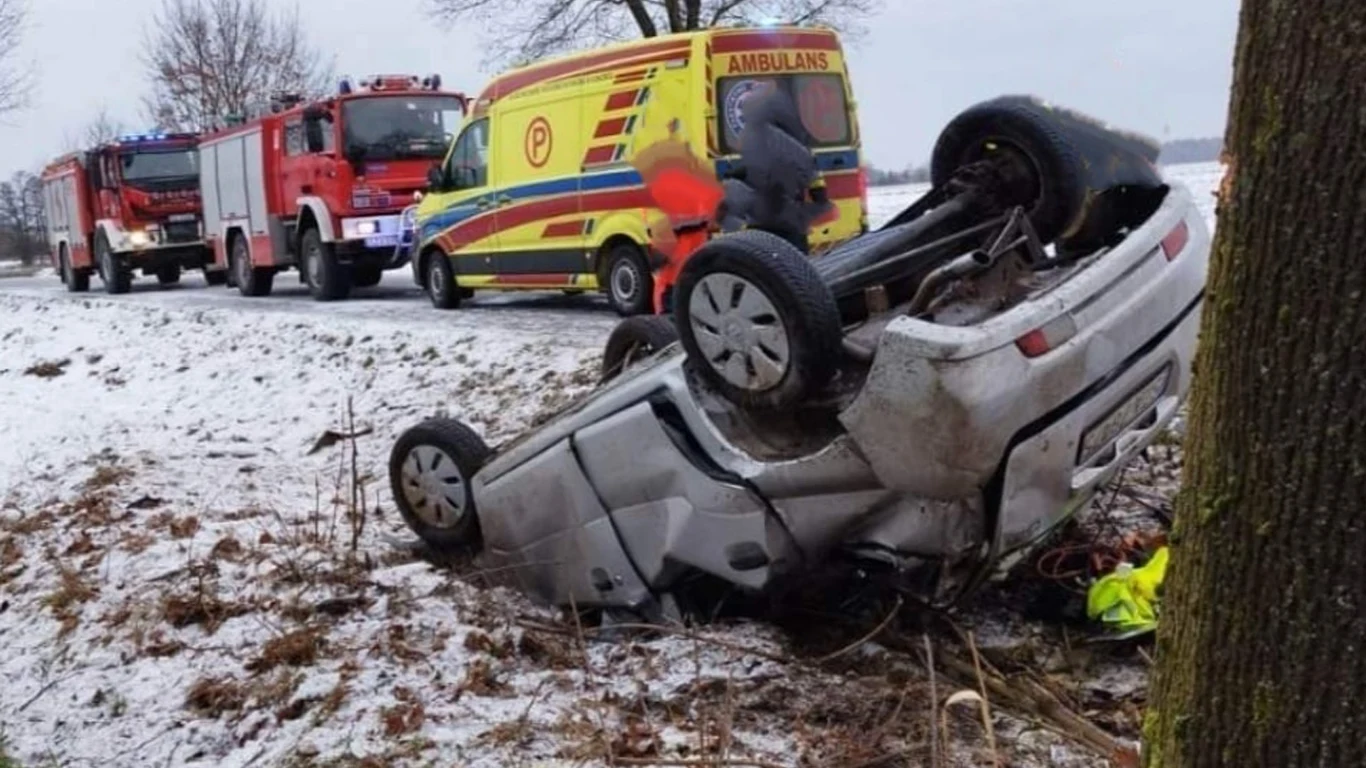 Policjant z Zawiercia zginął w wypadku drogowym. Miał we krwi 2 promile alkoholu Policjant z Zawiercia zginął w wypadku drogowym. Miał we krwi 2 promile alkoholu