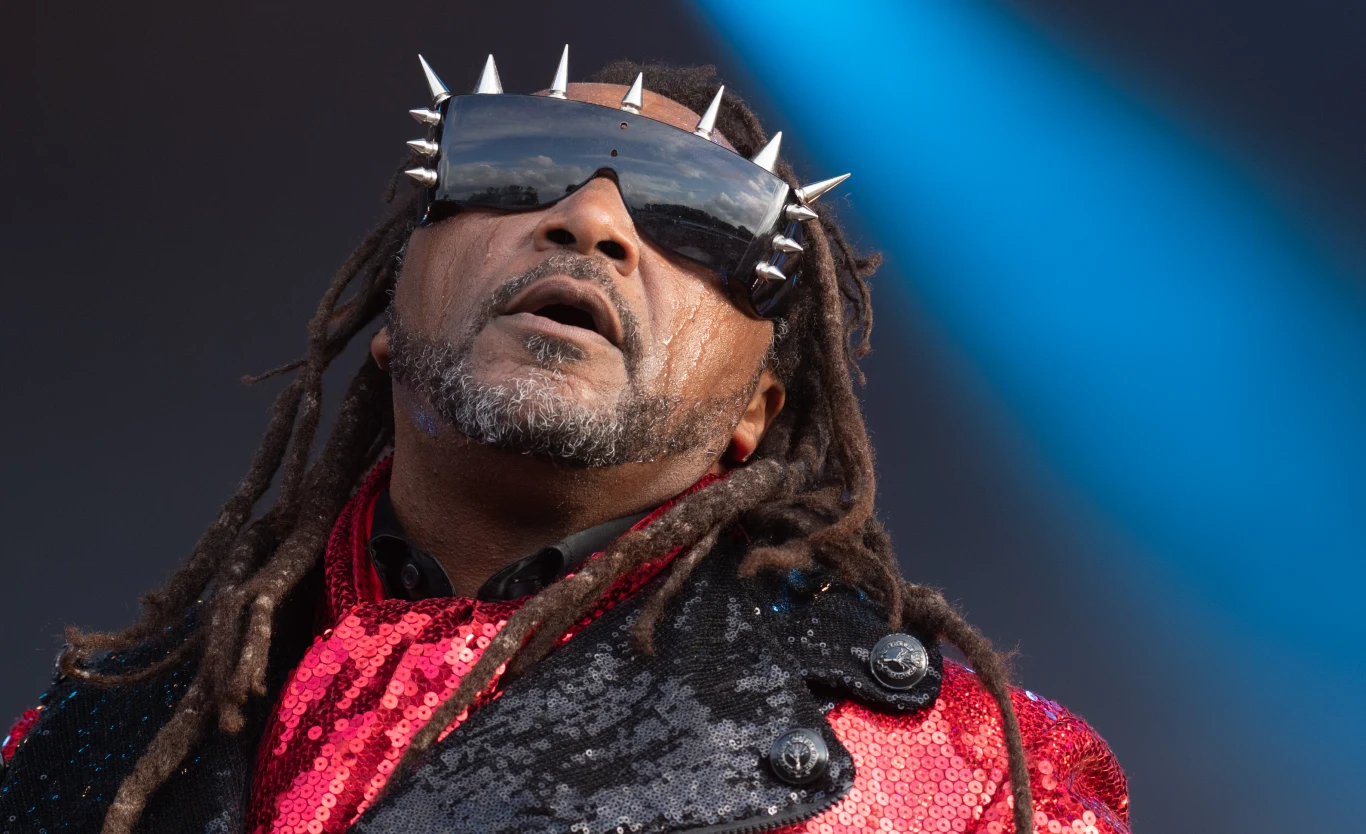 Na czele grupy Skindred stoi Benji Webbe Na czele grupy Skindred stoi Benji Webbe