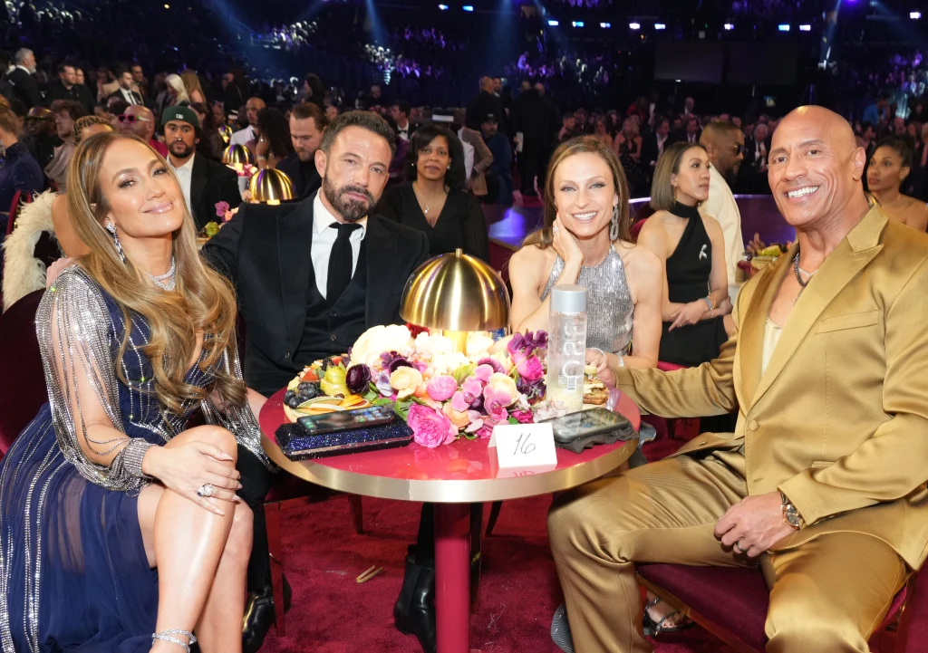 Jennifer Lopez, Ben Affleck, Lauren Hashian, i Dwayne Johnson - Grammy 2023 Jennifer Lopez, Ben Affleck, Lauren Hashian, i Dwayne Johnson - Grammy 2023