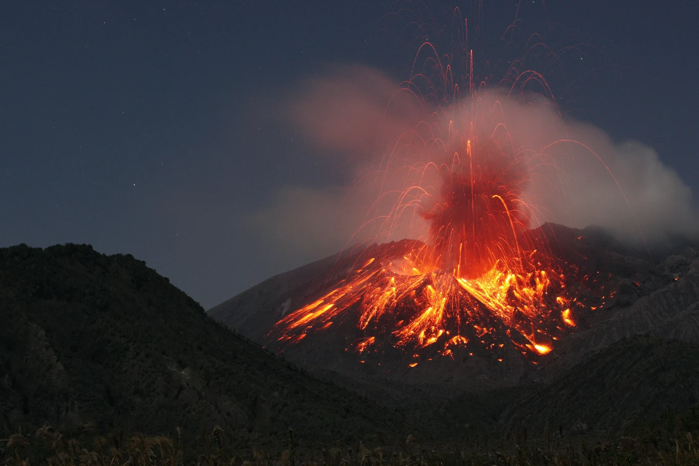 Wybuch wulkanu Sakurajima Wybuch wulkanu Sakurajima