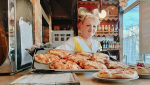 Najstarsza pizza w Polsce, czyli pizzeria przy barze mlecznym "Poranek" funkcjonuje w Słupsku od 1975 roku