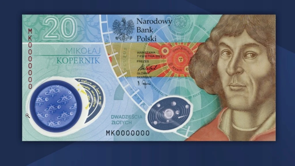 Banknot kolekcjonerski "Mikołaj Kopernik” o nominale 20 zł został wyprodukowany na podłożu polimerowym. Jego nakład to 100 tys. sztuk, a cena sprzedaży to 160 zł. Na banknocie znajdują się elementy odnoszące się do życia i osiągnieć naukowych Mikołaja Kopernika. Na stronie przedniej widnieje wizerunek astronoma, tzw. portret toruński. Fot. NBP
