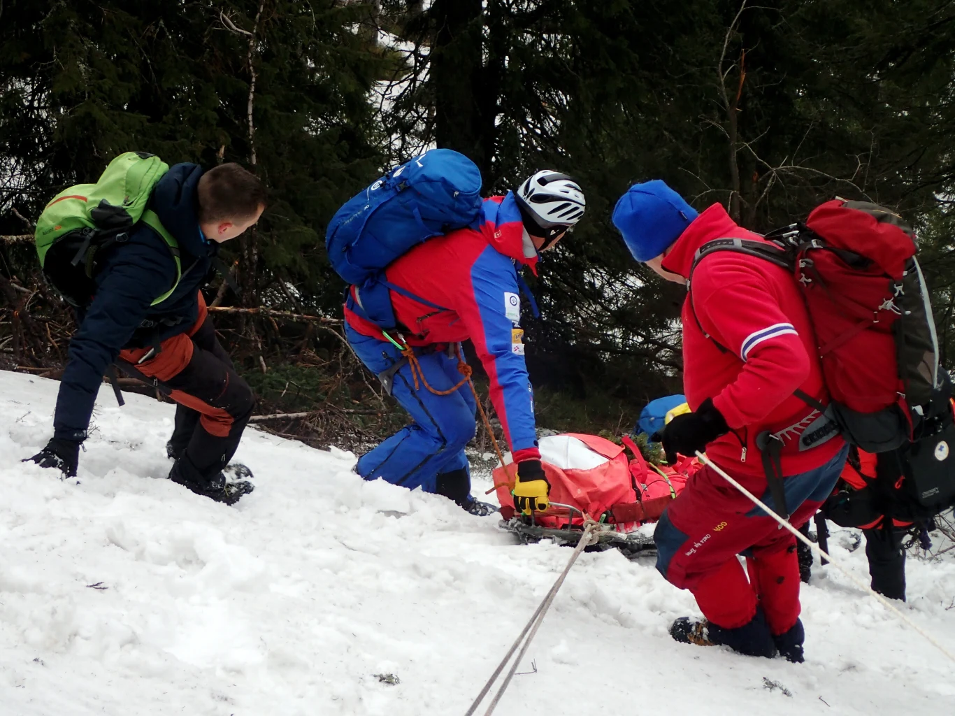 Wyprawa poszukiwawcza GOPR w rejonie Masywu Babiej Góry (maj 2019) Wyprawa poszukiwawcza GOPR w rejonie Masywu Babiej Góry (maj 2019)