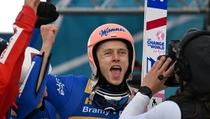 Dawid Kubacki ściga Halvora Egnera Graneruda w klasyfikacji generalnej PŚ