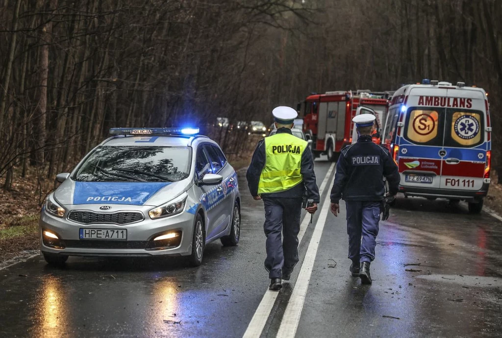 Aż 36 proc. połączeń z numerem 112 w 2021 uznanych zostało przez operatorów za "niezasadne"