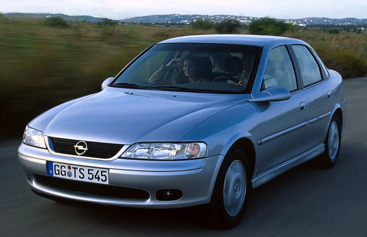 Opel Vectra - 6 500 zezłomowanych Opel Vectra - 6 500 zezłomowanych