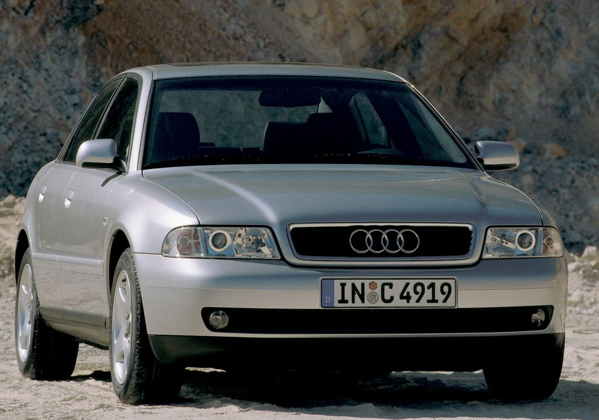 Audi A4 - 6 052 zezłomowanych Audi A4 - 6 052 zezłomowanych