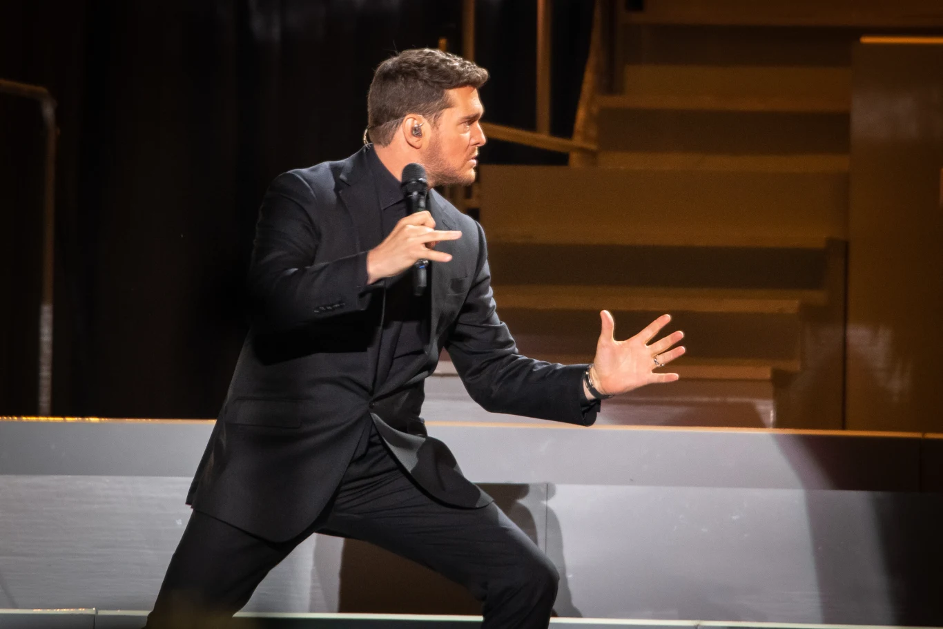 Michael Buble powrócił do Polski. To był jego pierwszy koncert w Krakowie od ponad 3 lat. Fani oszaleli!