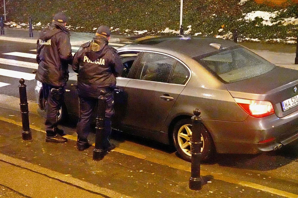 Przy okazji kontroli drogowych policjanci sprawdzają jak podróżują dzieci