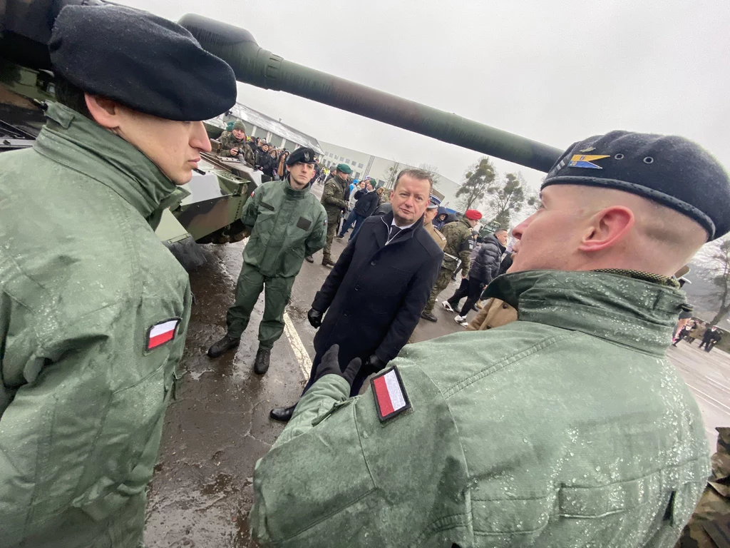 Mariusz Błaszczak spotkał się z żołnierzami w Elblągu Mariusz Błaszczak spotkał się z żołnierzami w Elblągu