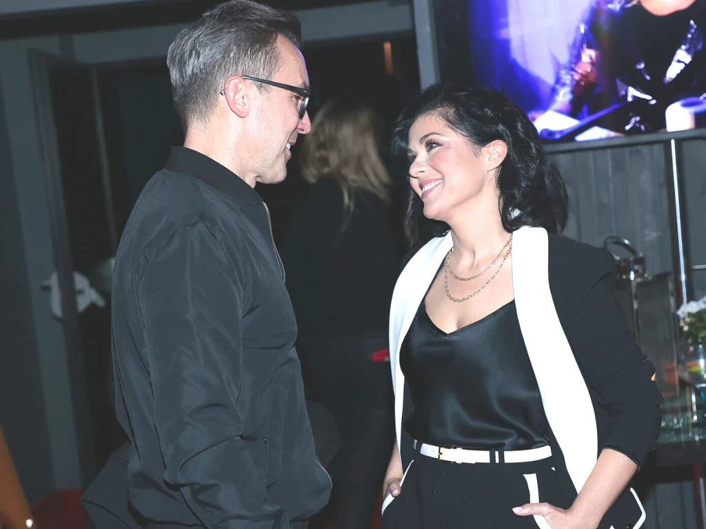 Katarzyna Cichopek i Maciej Kurzajewski słodko patrzą sobie w oczy Katarzyna Cichopek i Maciej Kurzajewski słodko patrzą sobie w oczy