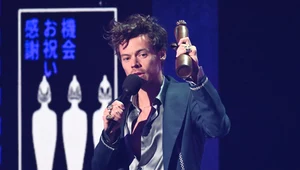 Harry Styles podczas gali Brit Awards 2023