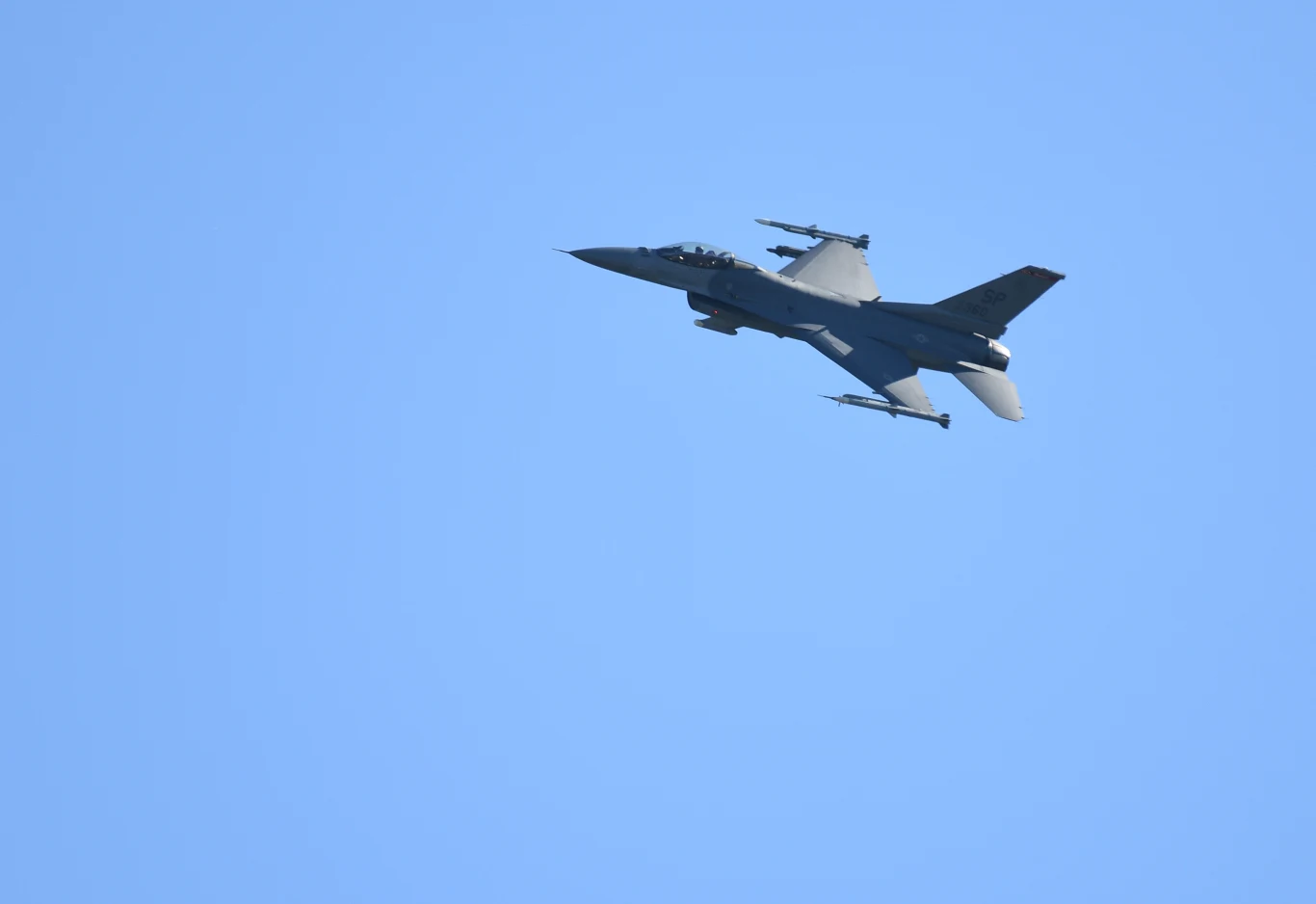 Myśliwiec F-16, zdj. ilustracyjne Myśliwiec F-16, zdj. ilustracyjne