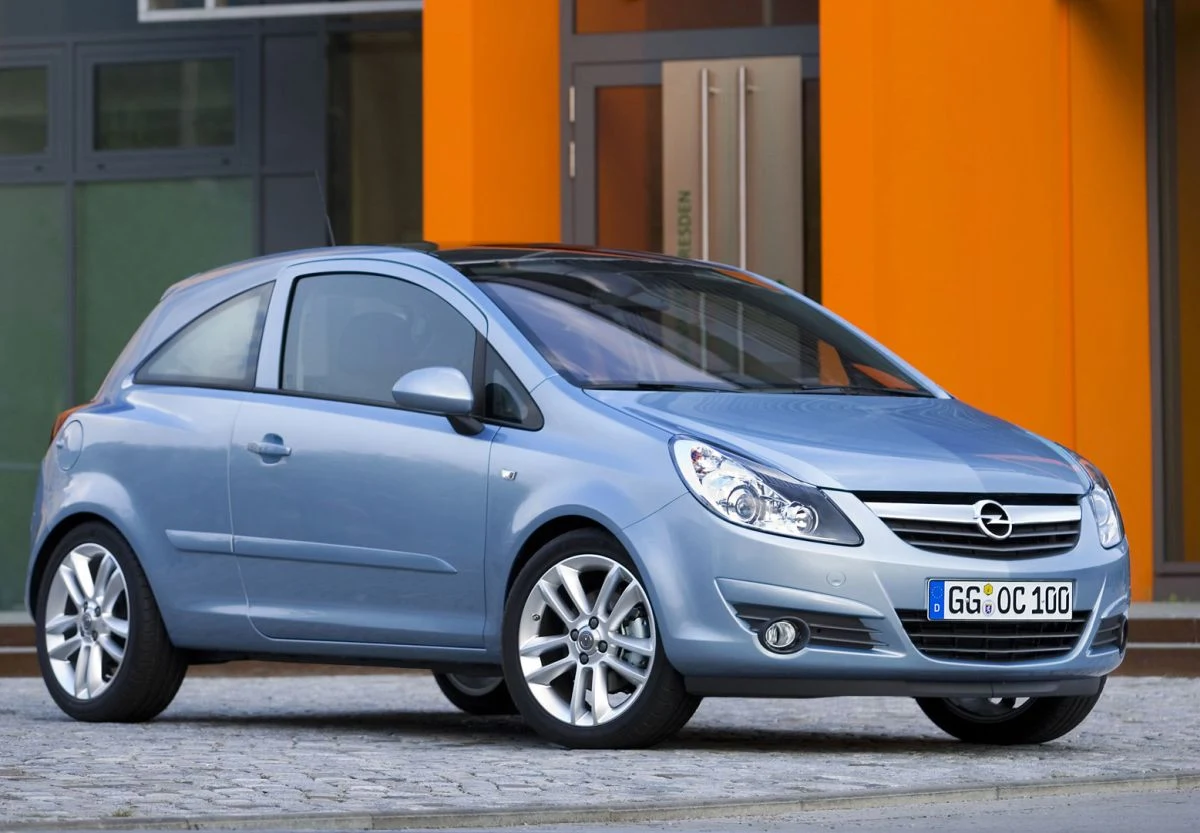 Opel Corsa - liczba ogłoszeń: 31 102, średnia cena: 11 500 zł, średni przebieg: 163 tys. km, średni wiek: 15,0 roku