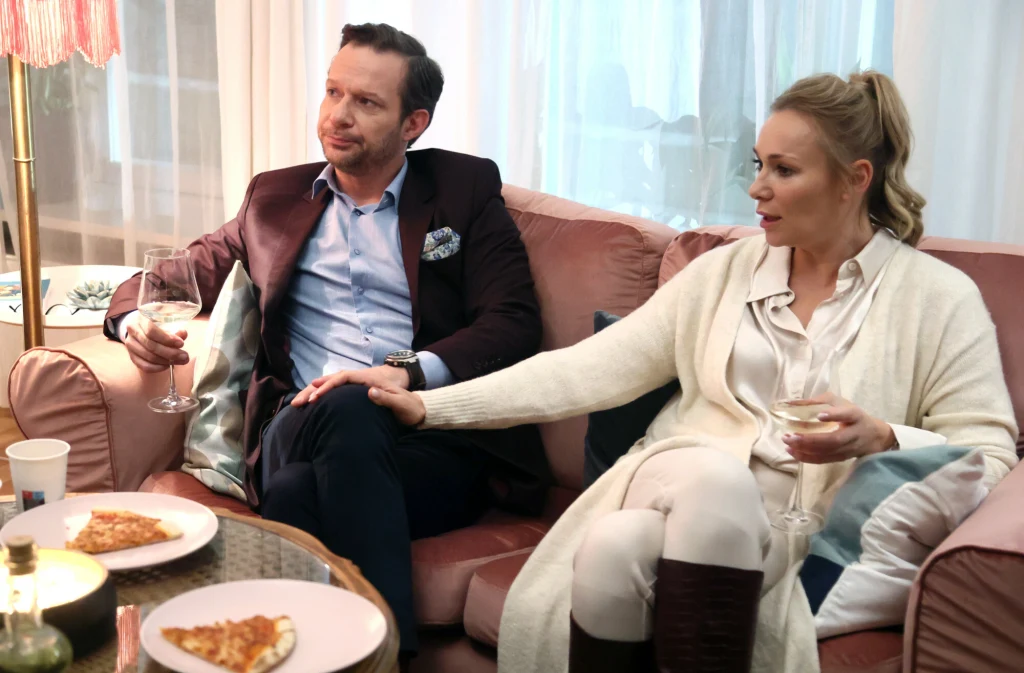 Sonia Bohosiewicz i Grzegorz Małecki w serialu "Rodzina na Maxa" Sonia Bohosiewicz i Grzegorz Małecki w serialu "Rodzina na Maxa"