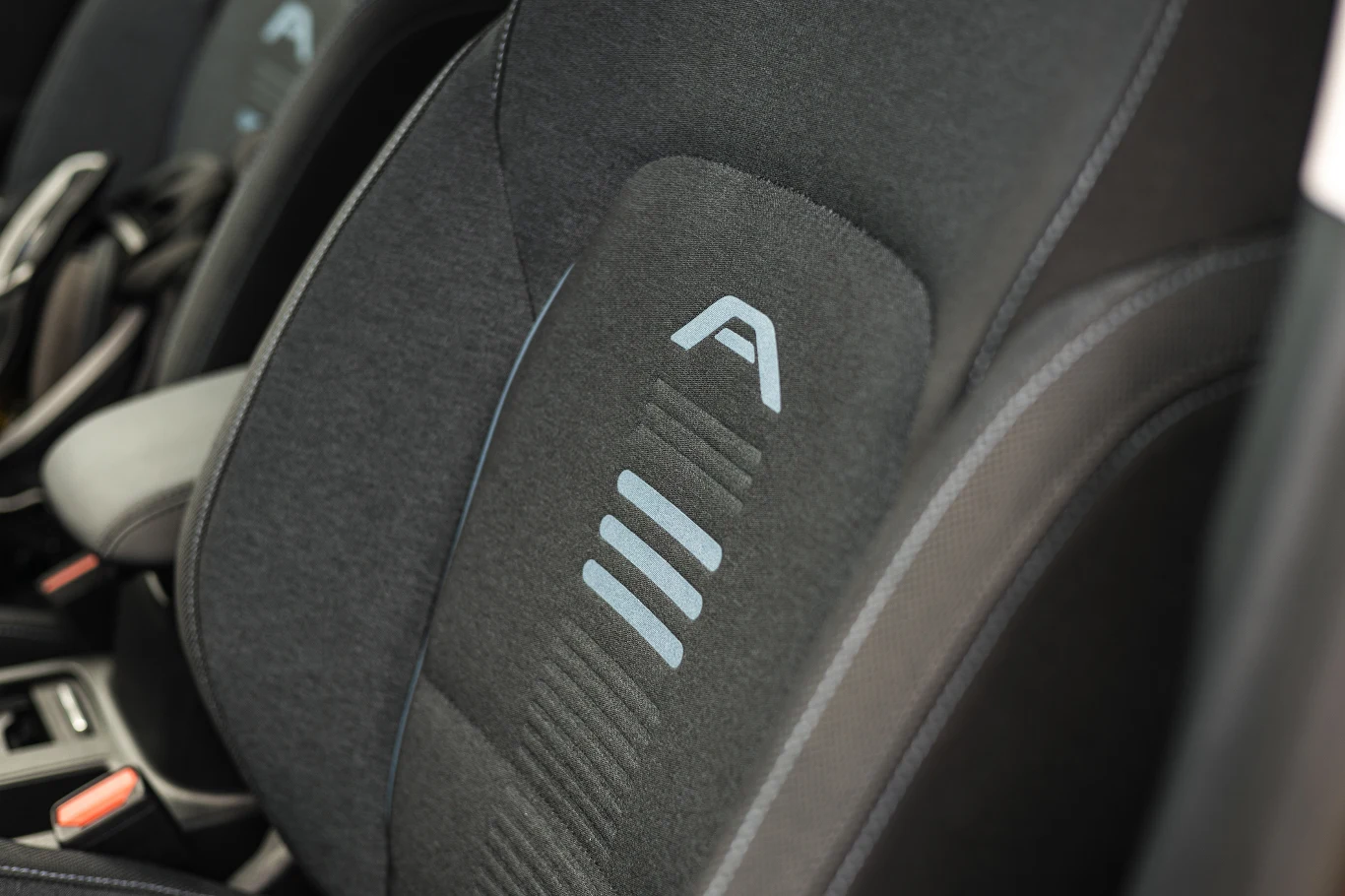 Ford Focus Active X kombi 1.0 EcoBoost