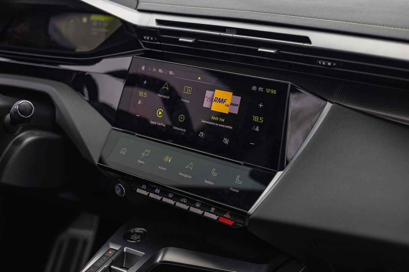 Peugeot 408 GT PHEV 225