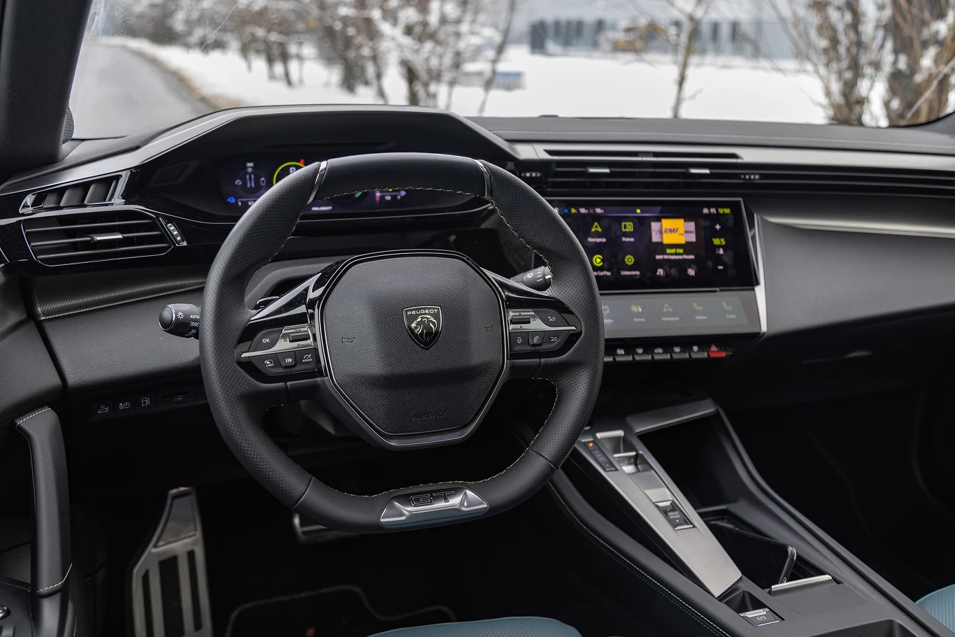 Peugeot 408 GT PHEV 225
