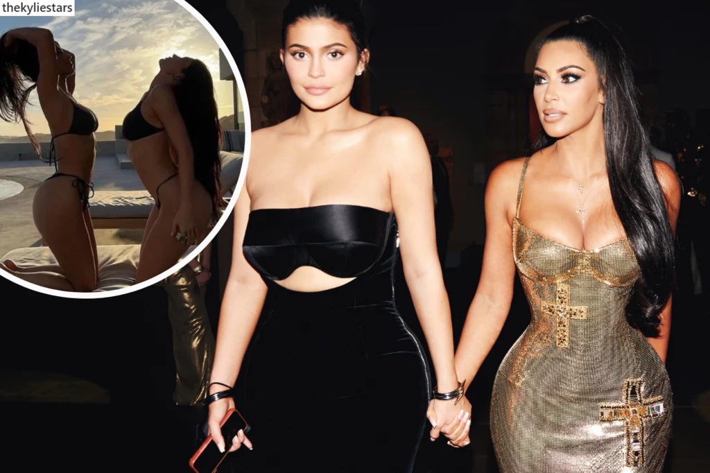 Kim Kardashian i Kylie Jenner zapozowały w czarnych strojach kąpielowych