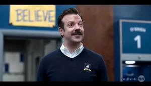 Jason Sudeikis jako Ted Lasso (2021)