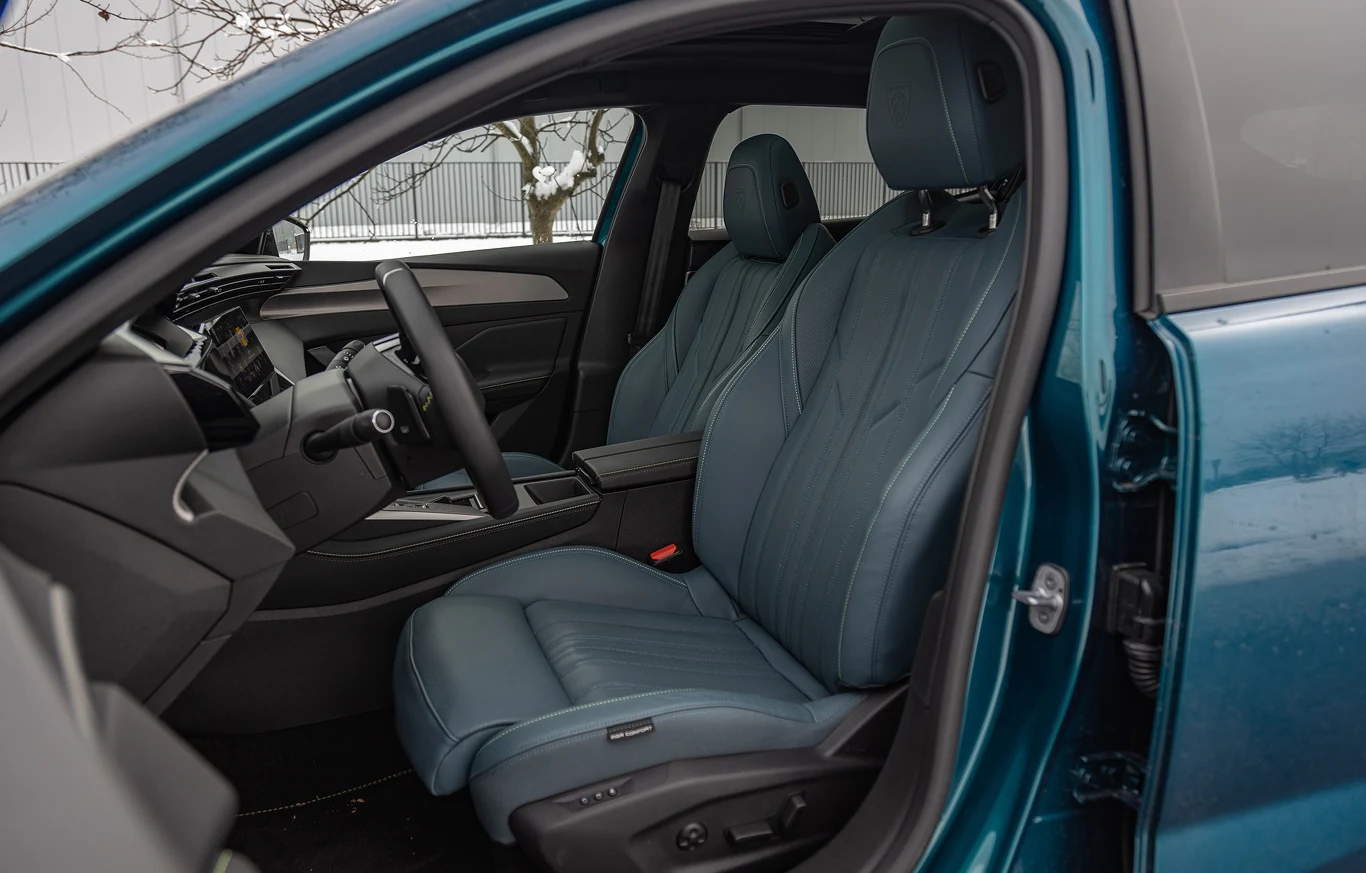 Peugeot 408