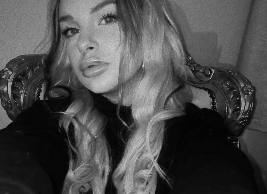 Mia Nesti Baka nie żyje Mia Nesti Baka nie żyje