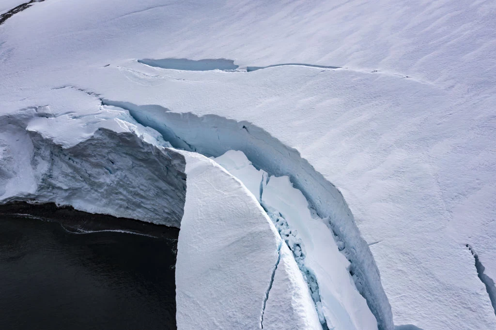 "Wszyscy powinniśmy się martwić o skutki topnienia lodowców" - mówią badacze