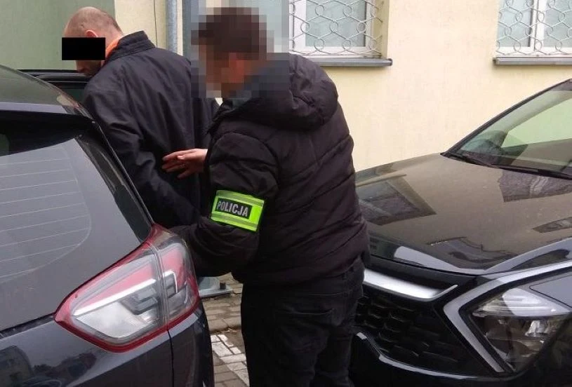 Obaj mężczyźni byli pod wpływem alkoholu. 