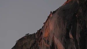 „Wodospad ognia”. Piękno przyrody ściąga turystów do Yosemite