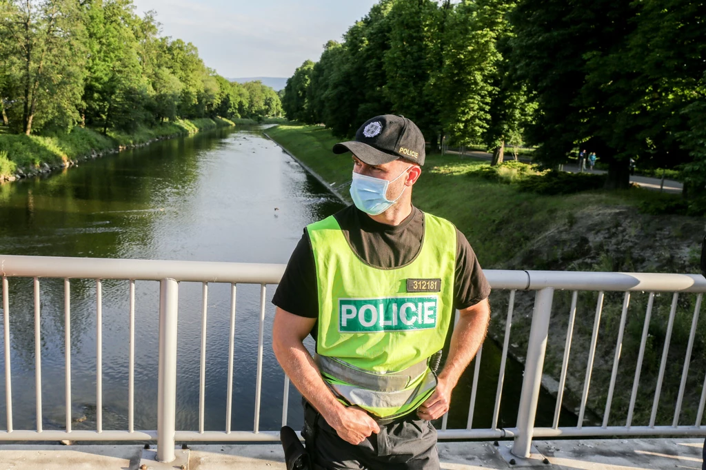 Mężczyzna przygnieciony traktorem zginął na miejscu