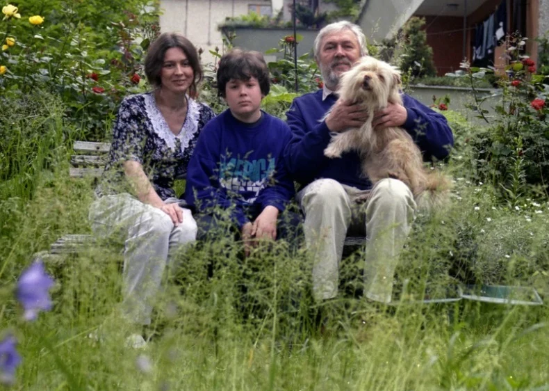 Jerzy Bińczycki z żoną i synem.