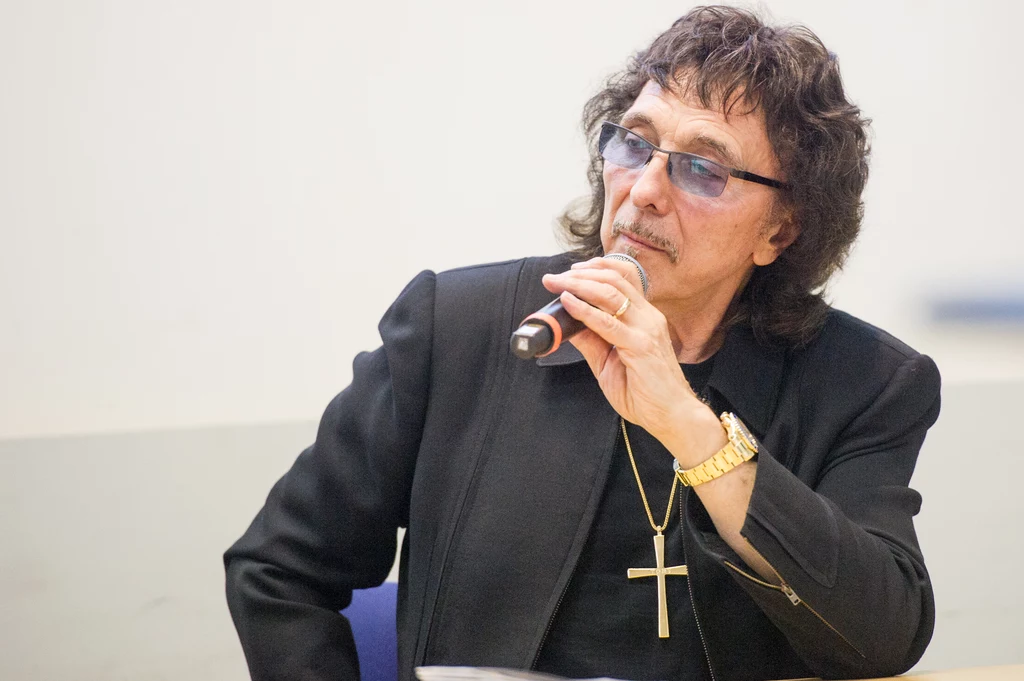 Tony Iommi (Black Sabbath) nazywany jest "Bogiem Riffu"