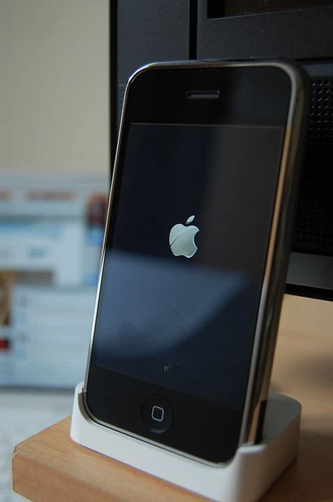 Apple iPhone 1. generacji Apple iPhone 1. generacji