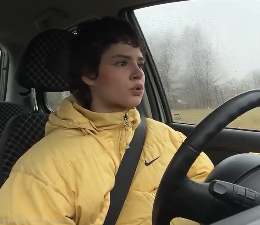 Streamerka Sidneuke przjechała psa w trakcie prowadzenia transmisji Streamerka Sidneuke przjechała psa w trakcie prowadzenia transmisji