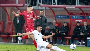 Piorunująca ostatnia minuta i błysk rezerwowego. W końcu wygrana 