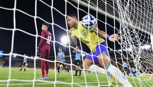 To będzie rywal Roberta Lewandowskiego? Giganci stoją w kolejce