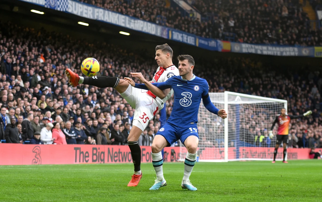 Jan Bednarek w meczu Southampton FC z Chelsea Londyn Jan Bednarek w meczu Southampton FC z Chelsea Londyn