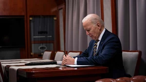 Prezydent USA Joe Biden podczas podróży pociągiem z Kijowa do Polski