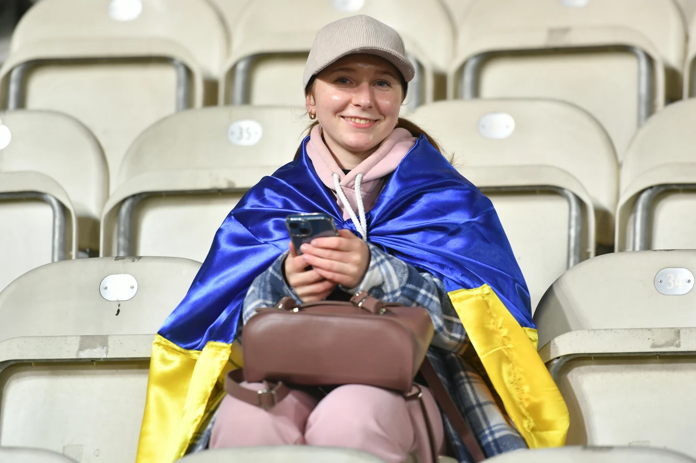Ukrainka kibicuje swojej reprezentacji