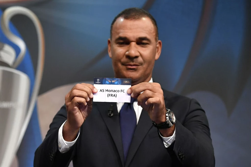 Ruud Gullit podczas losowania Ligi Mistrzów w 2016 roku Ruud Gullit podczas losowania Ligi Mistrzów w 2016 roku