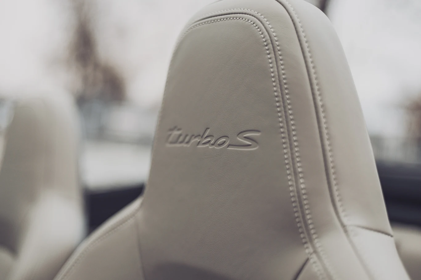 Porsche 911 Turbo S Cabriolet 