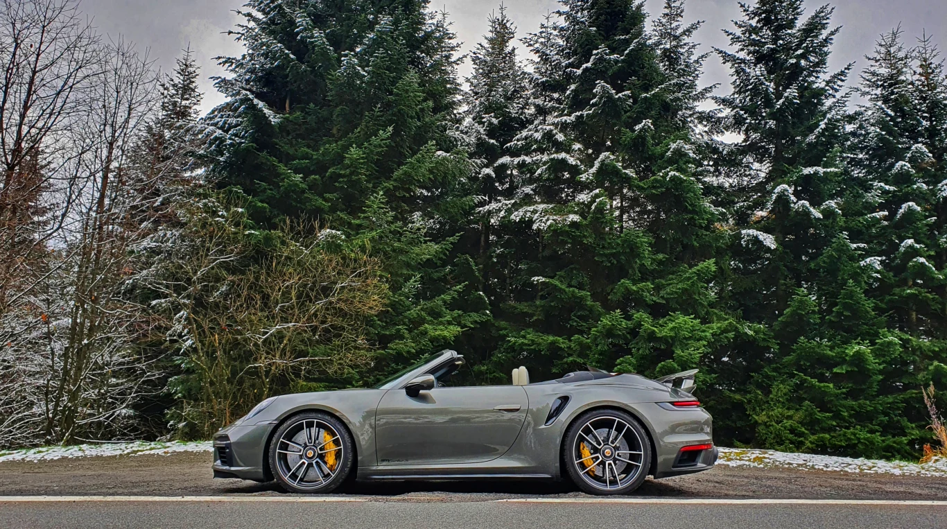 Porsche 911 Turbo S Cabriolet 